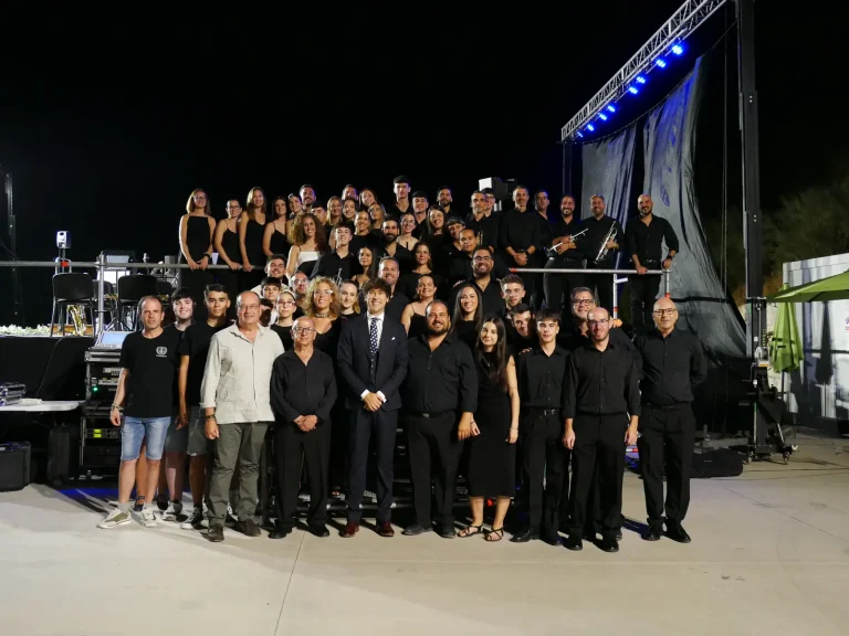 Tubamirum celebra 27 años de música junto a Manuel Lombo. Fotografía de portada.